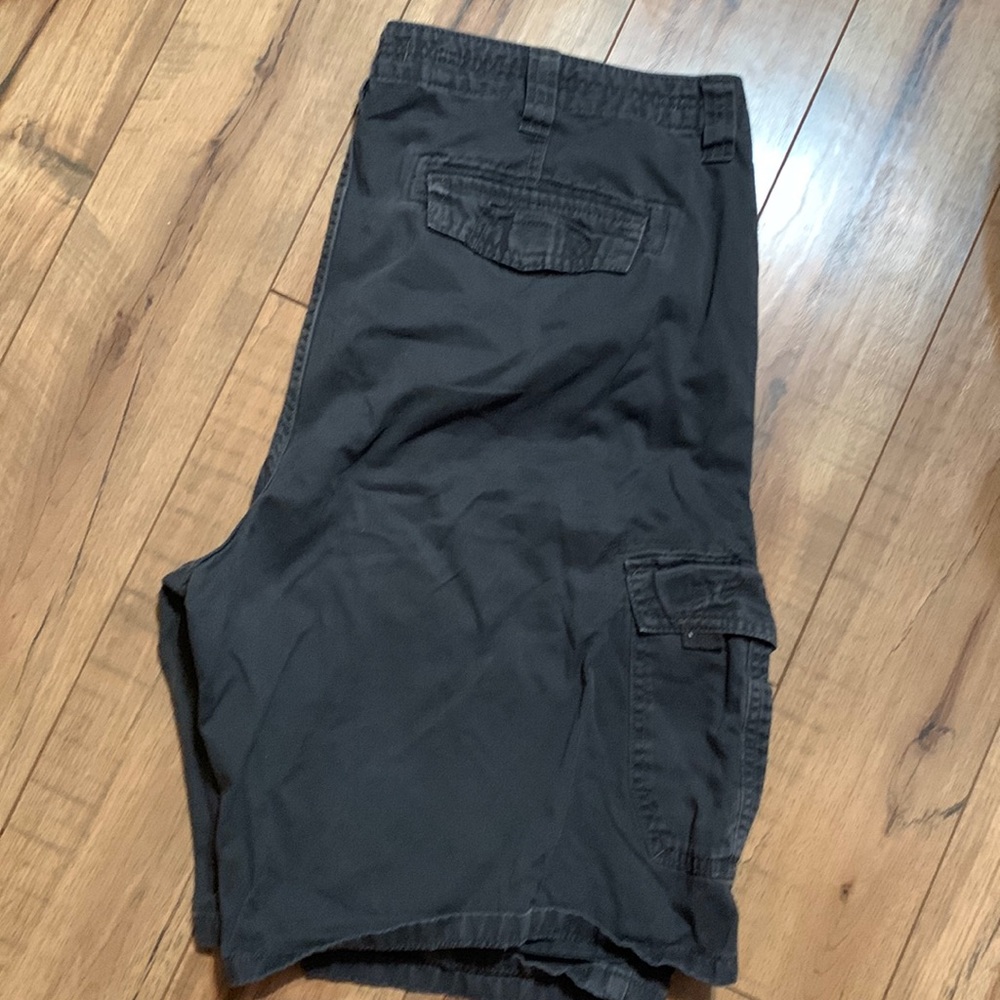 Wrangler cargo shorts grey size 38